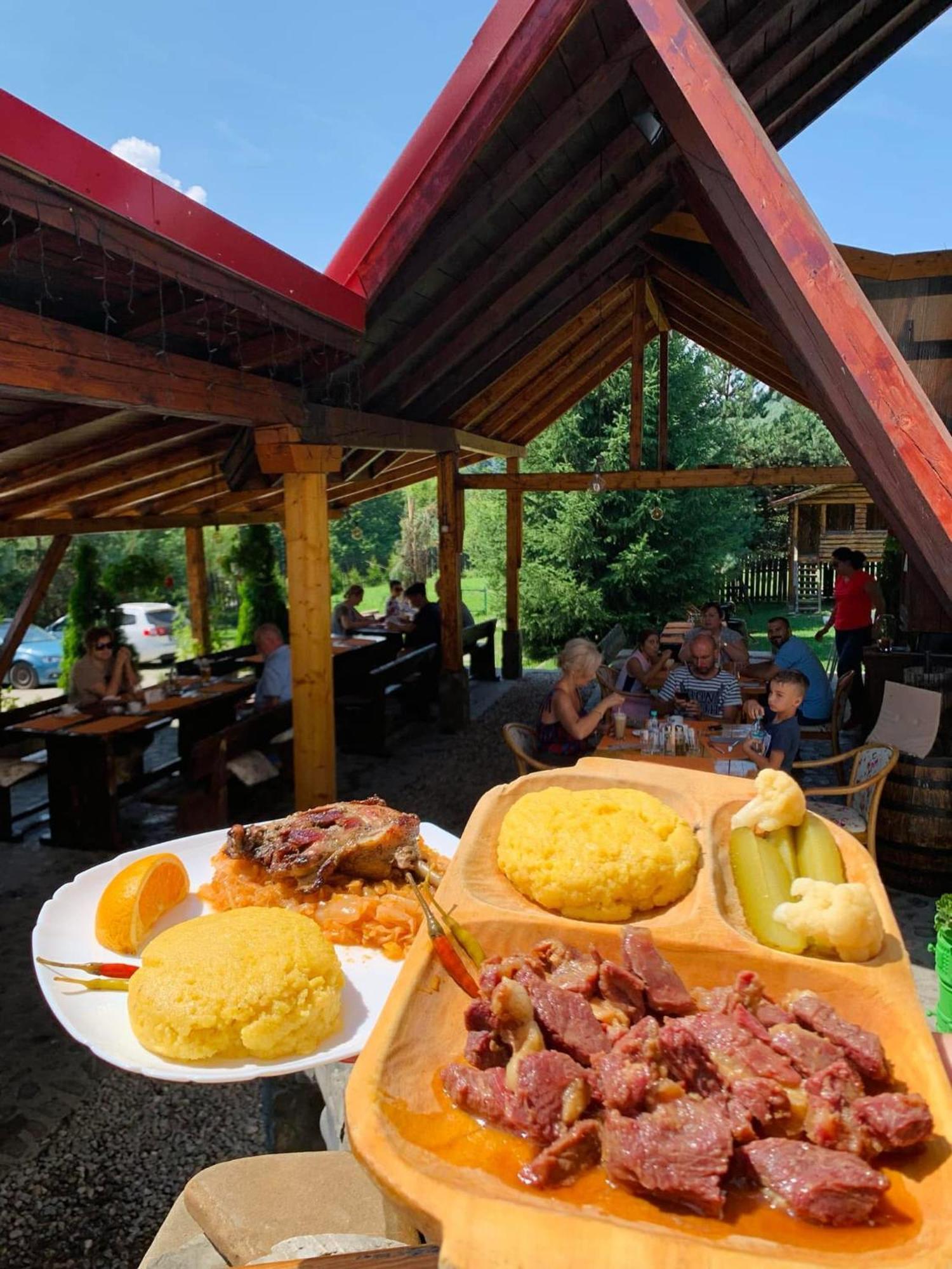 Casa Valasoaia Sacele Bagian luar foto