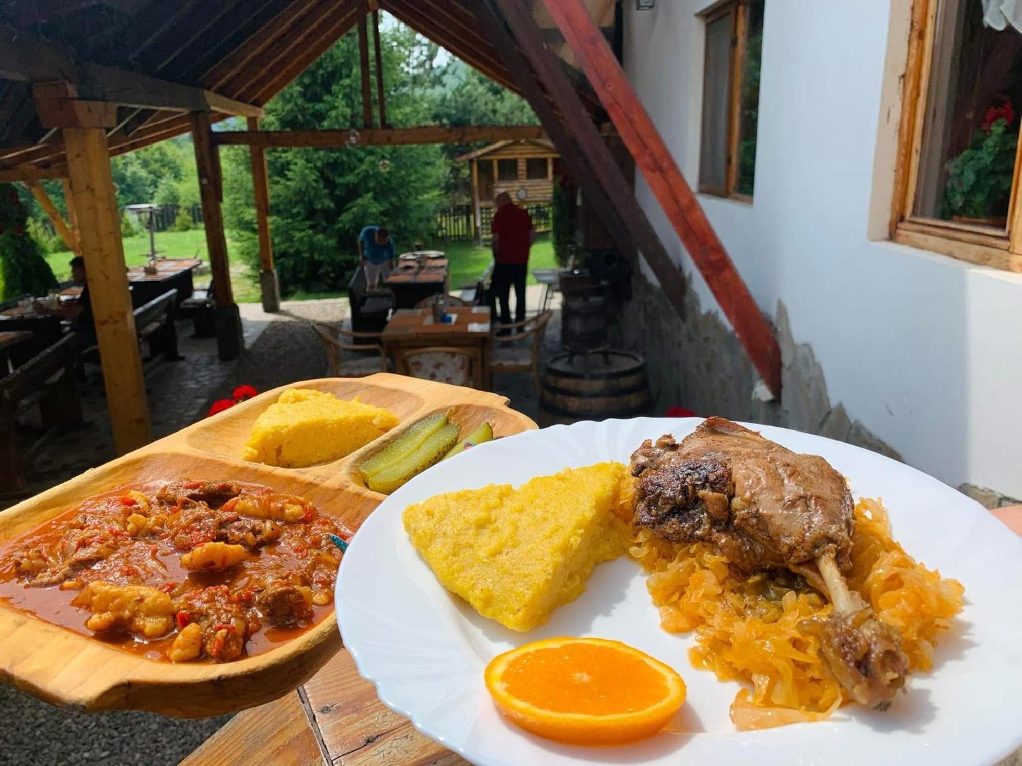 Casa Valasoaia Sacele Bagian luar foto