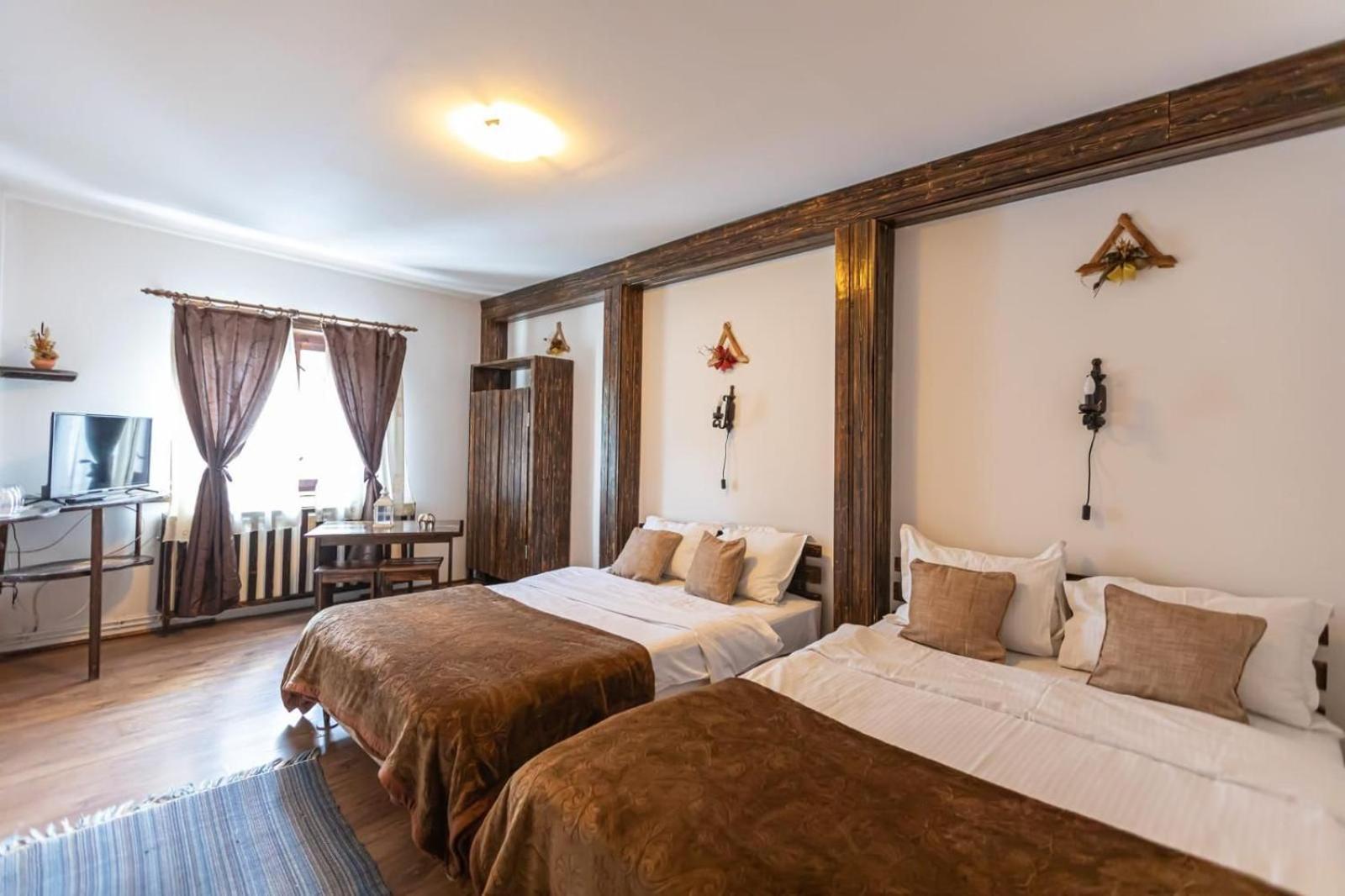 Casa Valasoaia Sacele Bagian luar foto